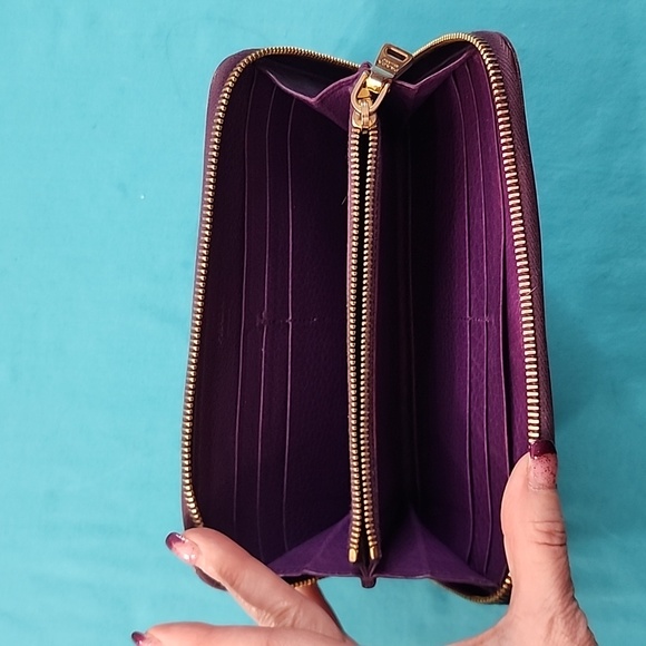 Prada Logo Zip Around Purple wallet - Picture 10 of 16
